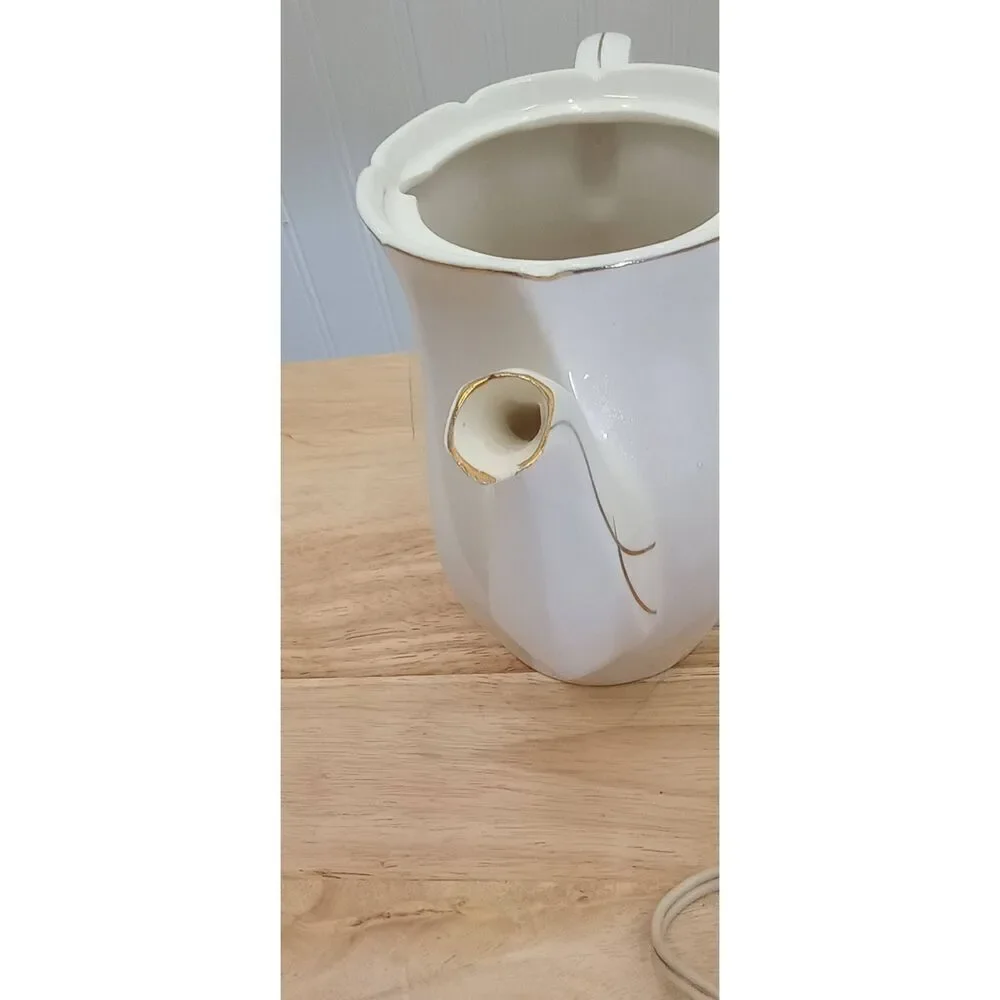 VTG Japan tea pot. , plug in. Not working